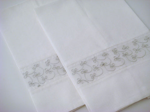 Silver Embroidered Guest Towels